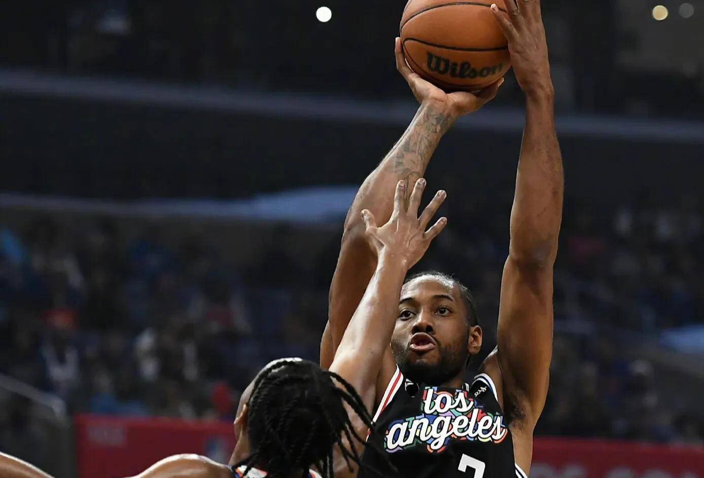 关于里程碑夜！萨克拉门托国王主帅复盘，国王杯加时末段刷纪录，媒体盛赞，纪律约束更严格的信息