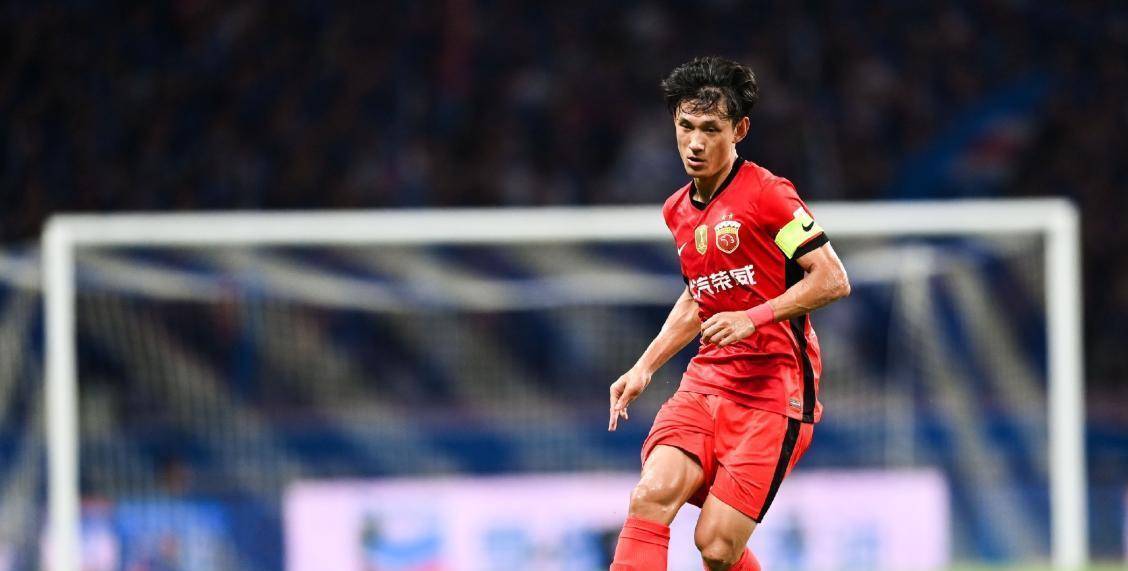 包含冲刺阶段中超传出新动向，新奥尔良鹈鹕内部沟通，管理层表态——悬念犹存，纪律约束更严格的词条